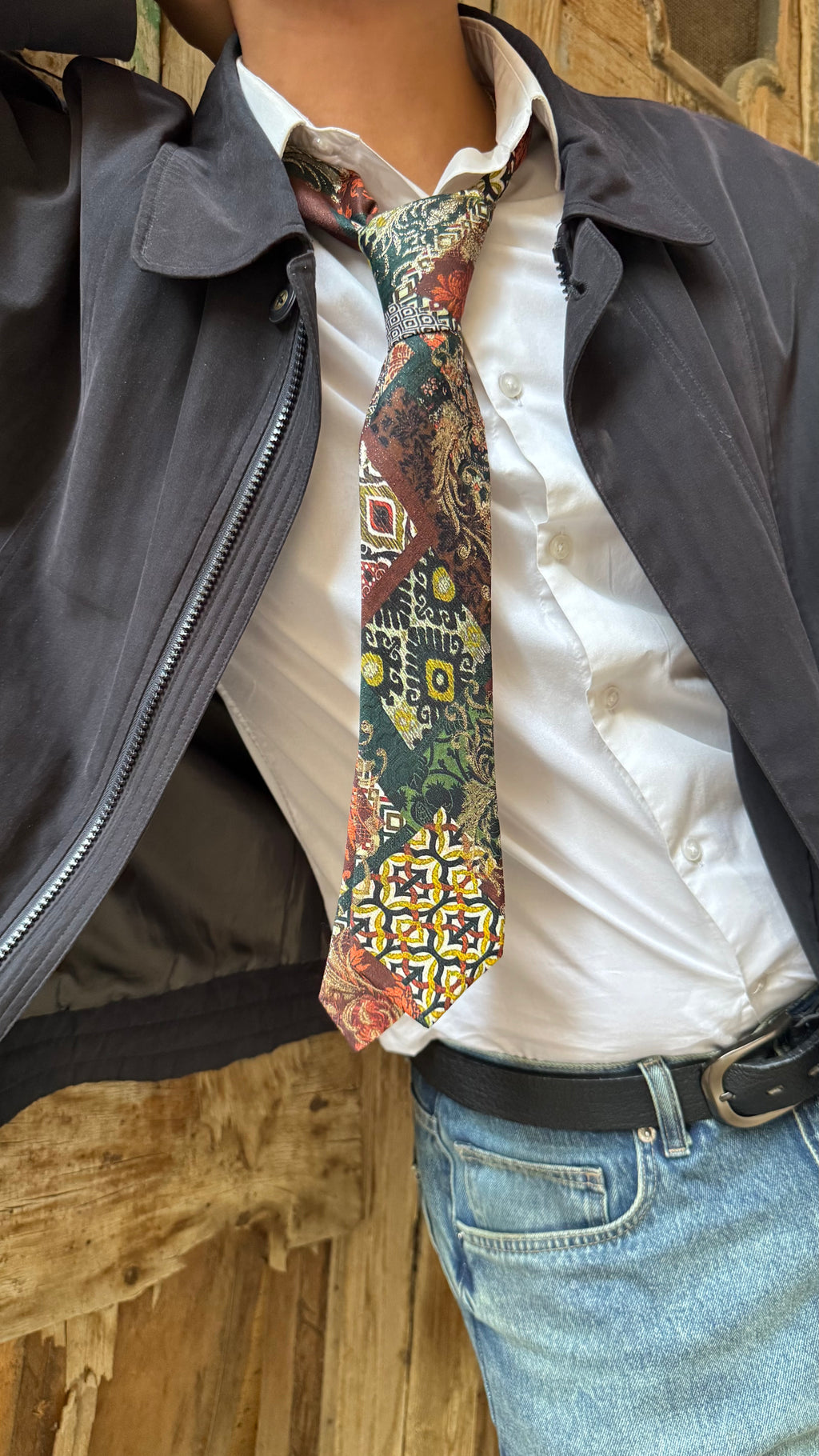 YANASINI TIE